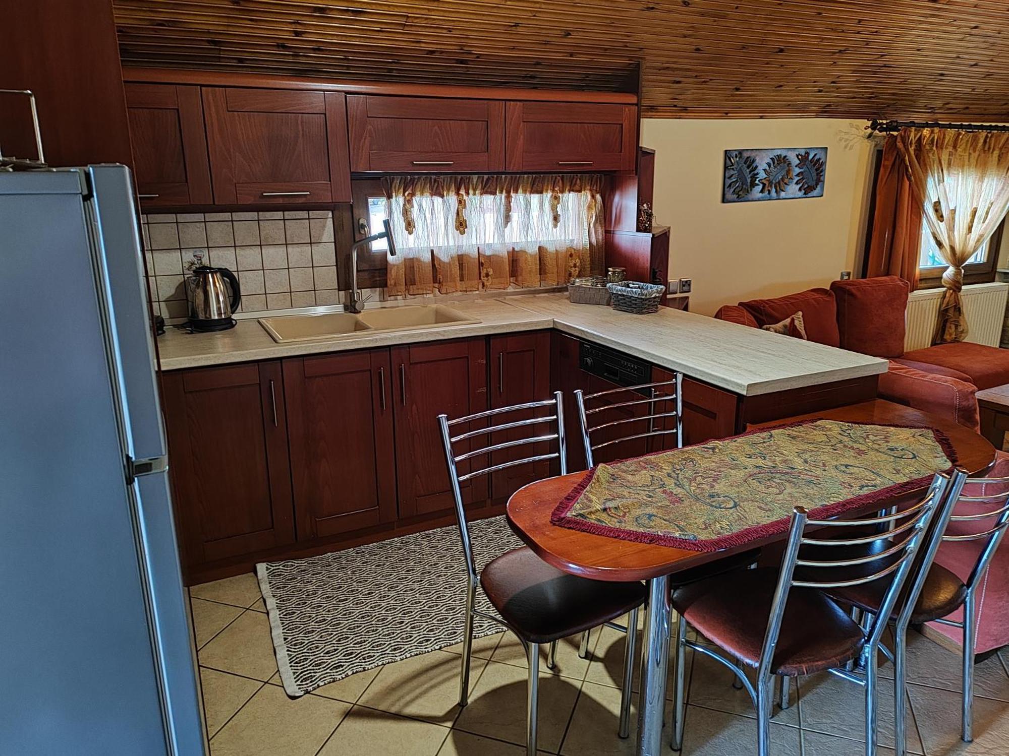 Guest House 埃拉托克里昂 外观 照片